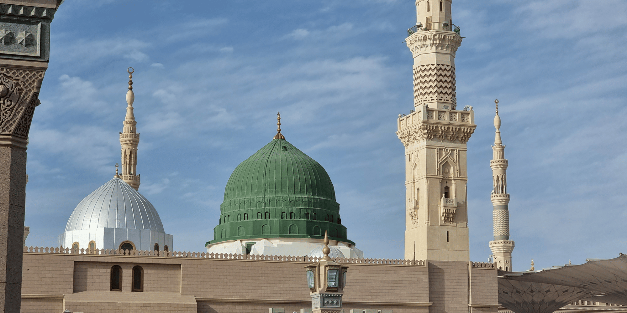 Prophet Muhammad (PBUH) arrived at the gates of Madinah after his arduous Hijrah (migration) from Makkah